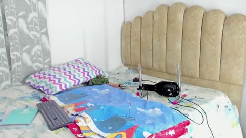 jenn online show from 02.08.25