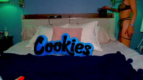 Jenna J. Morrison online show from 04.22.26