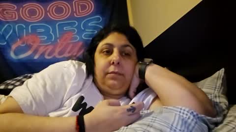 Snapshot of jennabrady chatting on 12.15.24 Dragon Queen. Be my Dragon -- and online show from 12.15.24