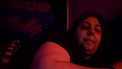 Snapshot of jennabrady chatting on 01.15.25 Dragon Queen. Be my Dragon -- and online show from 01.15.25