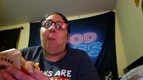 Snapshot of jennabrady chatting on 02.26.25 Dragon Queen. Be my Dragon -- and online show from 02.26.25