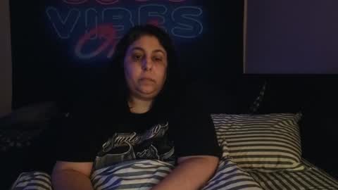 Snapshot of jennabrady chatting on 09.19.25 Dragon Queen. Be my Dragon -- and online show from 09.19.25