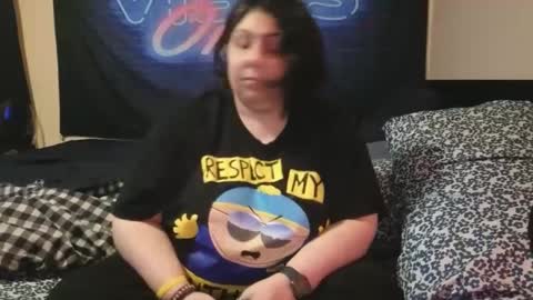 Snapshot of jennabrady chatting on 10.02.25 Dragon Queen. Be my Dragon -- and online show from 10.02.25