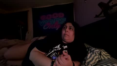 Snapshot of jennabrady chatting on 11.03.25 Dragon Queen. Be my Dragon -- and online show from 11.03.25