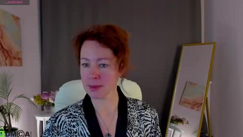 Snapshot of jennali1 chatting on 04.28.26 Jenna online show from 04.28.26