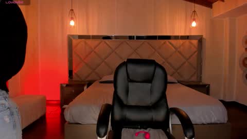 Jenna Olson  online show from 03.20.26