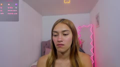 Snapshot of jenner_tay chatting on 07.08.26 jenner online show from 07.08.26