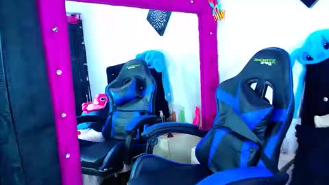 jenn online show from 03.05.26