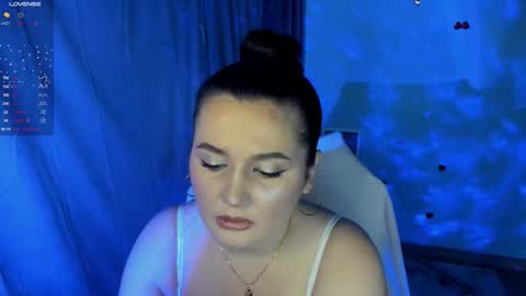 Snapshot of jennie_berry chatting on 10.01.25 Jennie online show from 10.01.25