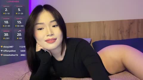 jennie_yung online show from 12.27.24