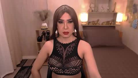 Snapshot of jenniegarcia chatting on 10.10.25 jenniegarcia online show from 10.10.25