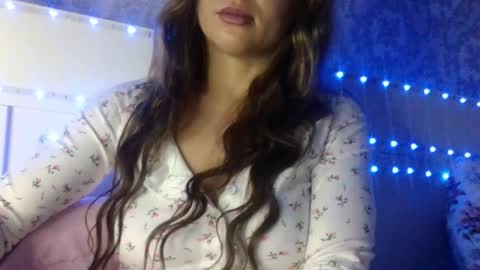 Jennifer online show from 03.06.25