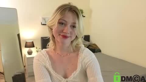jennifer_mathis online show from 11.12.25