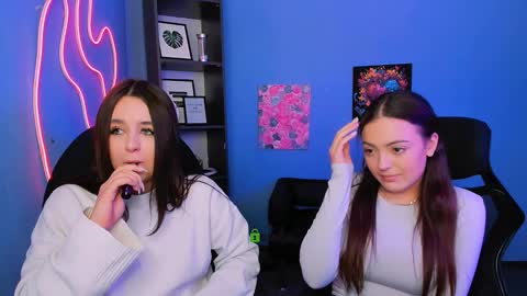 Snapshot of jennifer_sheil chatting on 02.03.26 jennifer_sheil online show from 02.03.26