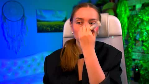 Jennifer online show from 02.22.26