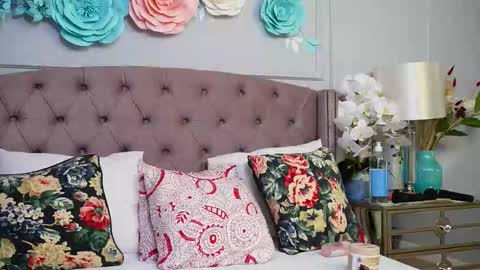 JenniferLovve online show from 10.04.25