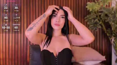     online show from 10.03.25