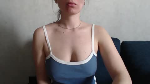 Snapshot of jennnamaaya chatting on 05.05.26 Jenny online show from 05.05.26
