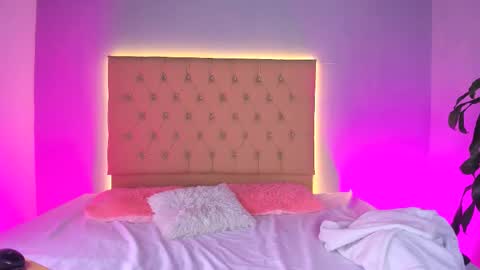 jenny__lawrence online show from 02.12.26
