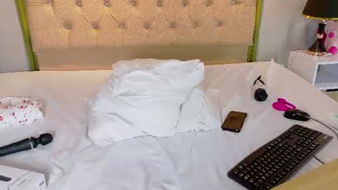 jenny__lawrence online show from 07.17.26