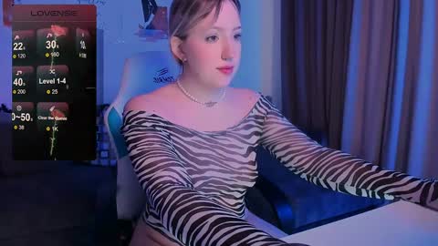 Snapshot of jenny__luv chatting on 12.28.24 Jenny online show from 12.28.24