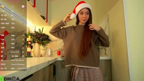 Snapshot of jenny_lylu chatting on 12.26.24 Ori online show from 12.26.24