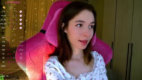 Snapshot of jenny_lylu chatting on 03.06.25 Ori online show from 03.06.25