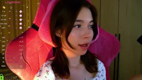 Snapshot of jenny_lylu chatting on 03.07.25 Ori online show from 03.07.25