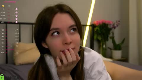 Snapshot of jenny_lylu chatting on 09.20.25 Ori online show from 09.20.25