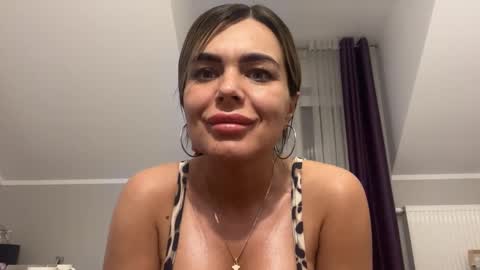 Jenny online show from 02.08.25