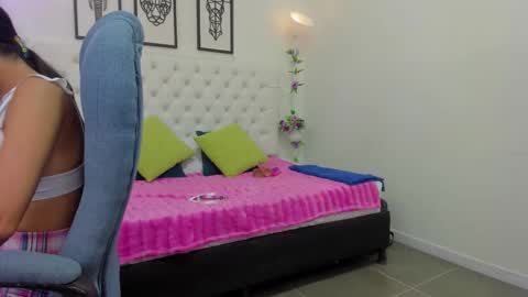 Snapshot of jenny_stark chatting on 09.28.25 jenny_stark online show from 09.28.25