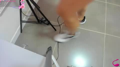 Snapshot of jenny_stark chatting on 10.25.25 jenny_stark online show from 10.25.25