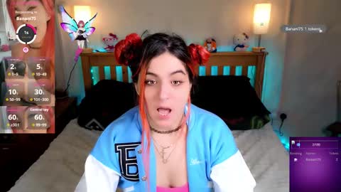 Snapshot of jenny_style chatting on 10.25.25 JennyStyle online show from 10.25.25