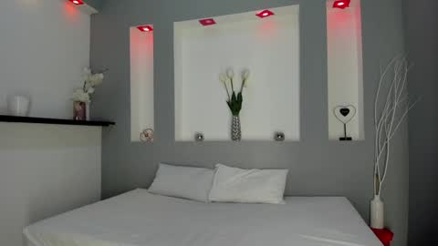 jenny_towers online show from 12.18.24