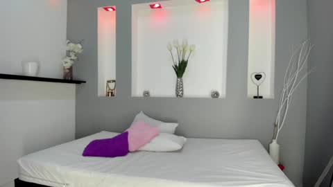 jenny_towers online show from 12.22.24