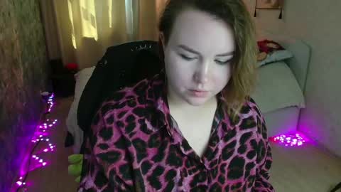 Snapshot of jennyattal chatting on 04.29.26 Jenny online show from 04.29.26