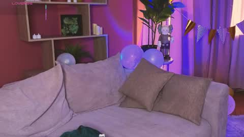 jennyfer_me online show from 04.24.26