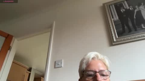 JennyHazel online show from 10.13.25