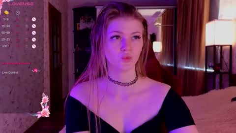 Snapshot of jennykiss11 chatting on 10.16.25 your dream online show from 10.16.25