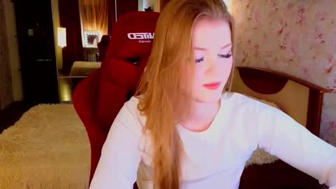 Snapshot of jennykiss11 chatting on 11.11.25 your dream online show from 11.11.25