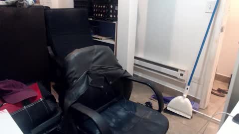 Snapshot of jennyneeds chatting on 12.02.25 theChloeStar online show from 12.02.25