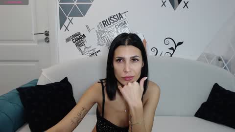 Jenny online show from 01.23.25