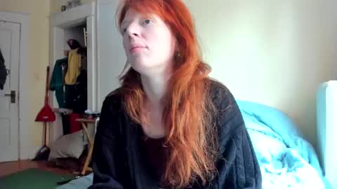 Snapshot of jenovakitty chatting on 10.30.25 Jenn - come to my onlyfans online show from 10.30.25