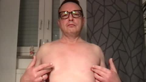 Snapshot of jens1975 chatting on 11.09.25 jens1975 online show from 11.09.25