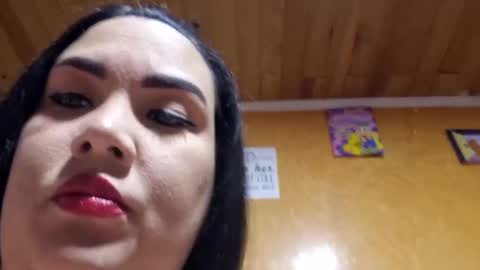 Snapshot of jeny_bel chatting on 01.24.25 jeny bel y el conde online show from 01.24.25