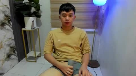 Snapshot of jeppie_ chatting on 10.21.25 jeppie online show from 10.21.25