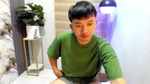 Snapshot of jeppie_ chatting on 10.24.25 jeppie online show from 10.24.25