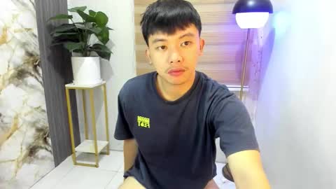 Snapshot of jeppie_ chatting on 10.29.25 jeppie online show from 10.29.25