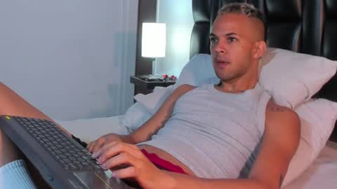 Snapshot of jeremmy_5_ chatting on 02.09.25 Jeremmy online show from 02.09.25