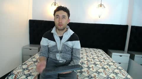 Jeremmyandstacy online show from 01.23.25